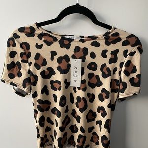 NWT Gaze brand animal print crop top